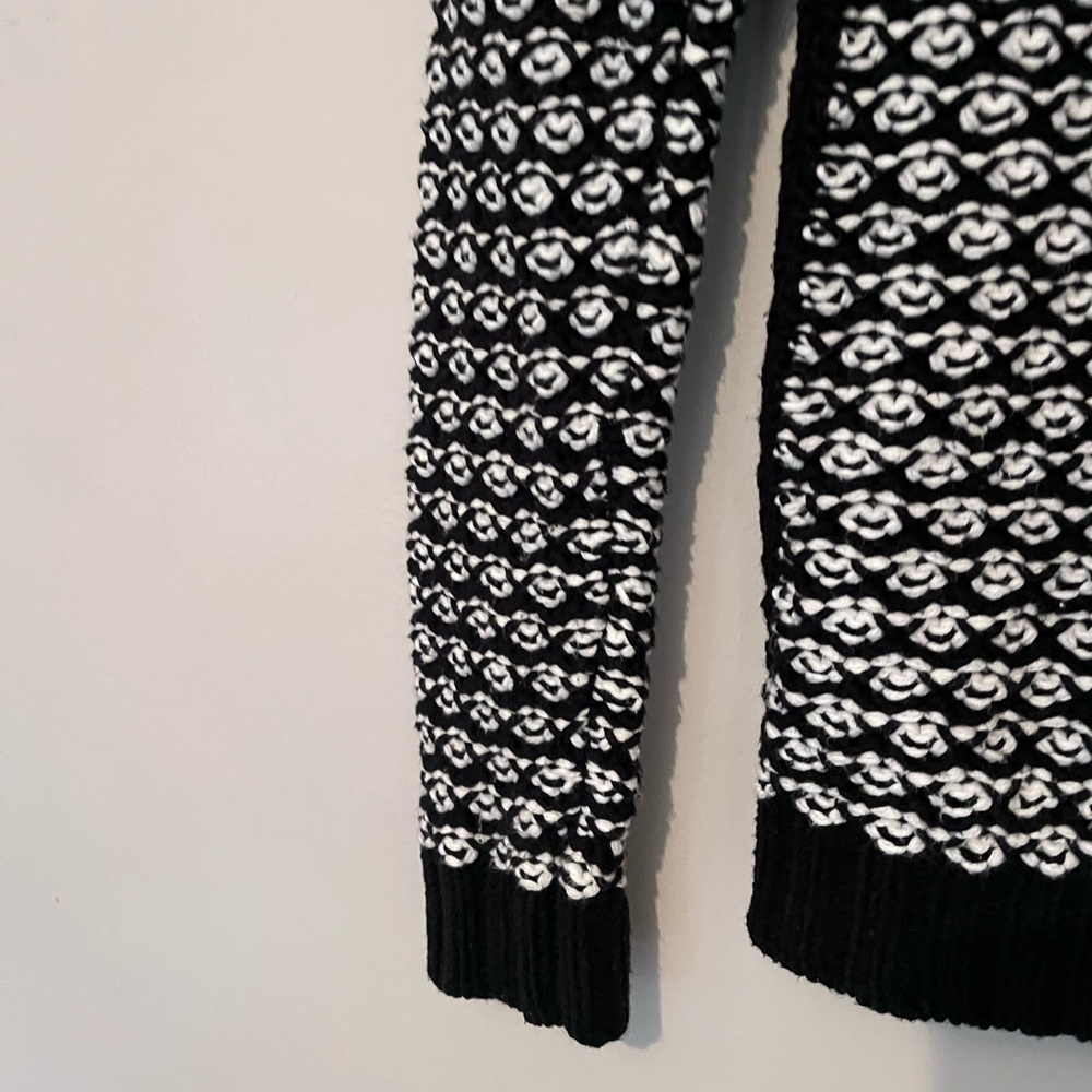 Worthington Black & White Patterned Sweater - Medium 🤍🖤 - Picture 6 of 10